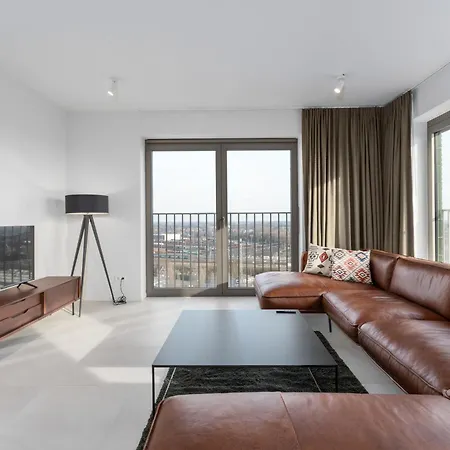 Penthouse Apartment *